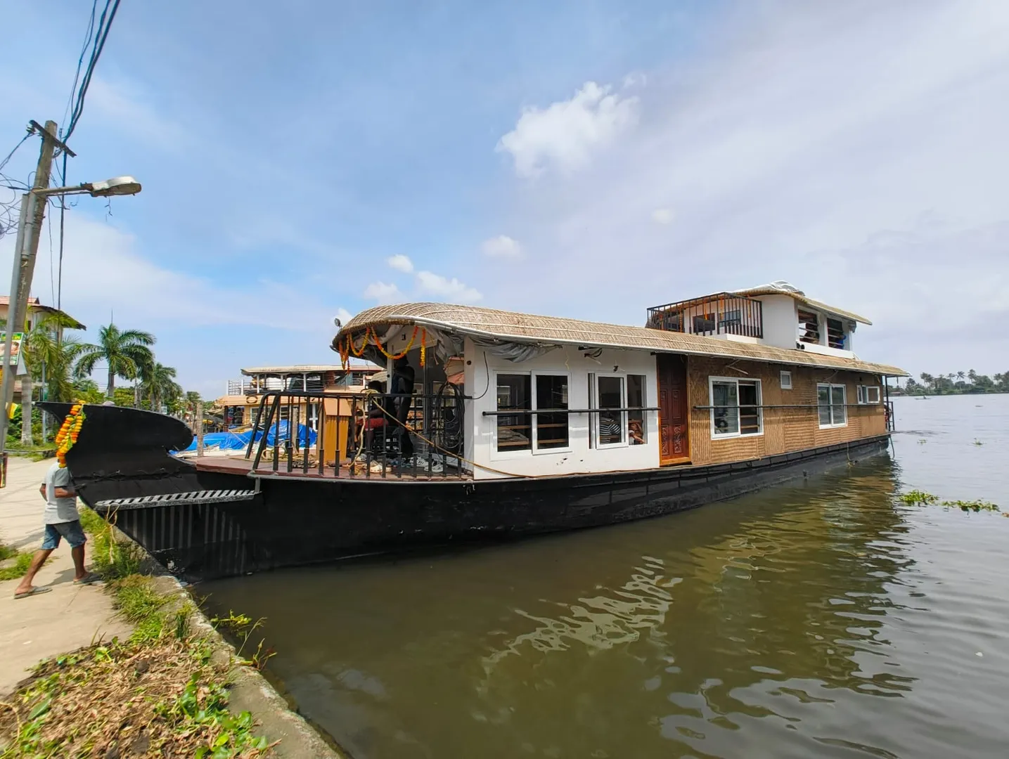 Ananthu Deluxe Houseboat