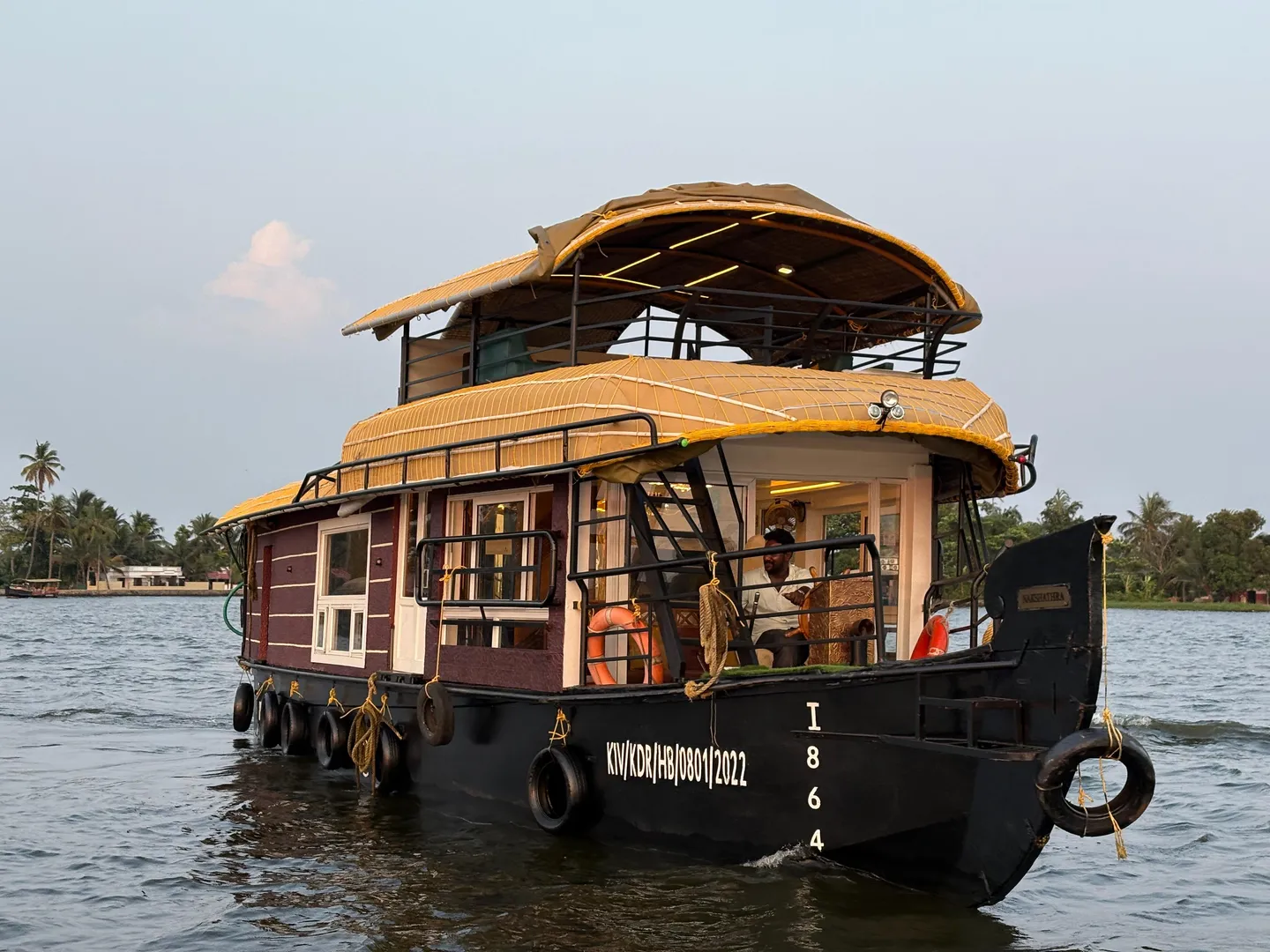 Nakshatra Deluxe Houseboat